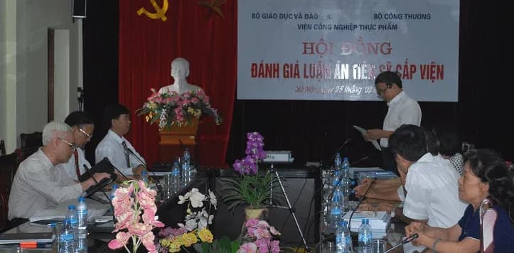 Bảo Vệ Luận Án Tiến Sỹ Cấp Viện Của NCS Nguyễn Tấn Dũng